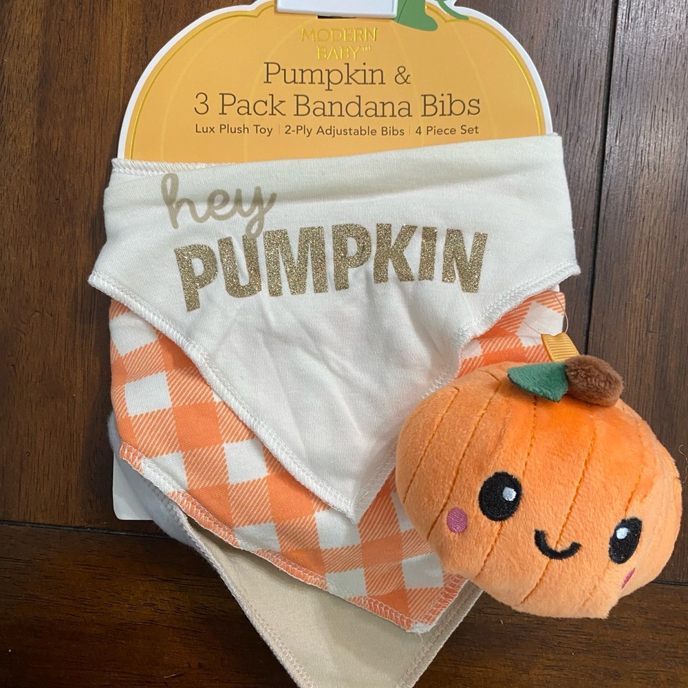 Modern Baby Pumpkin Bandana Bibs Set